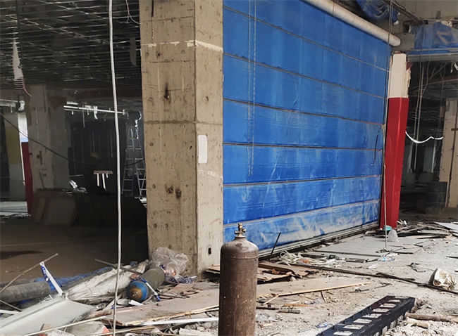 梁粘贴角钢加固