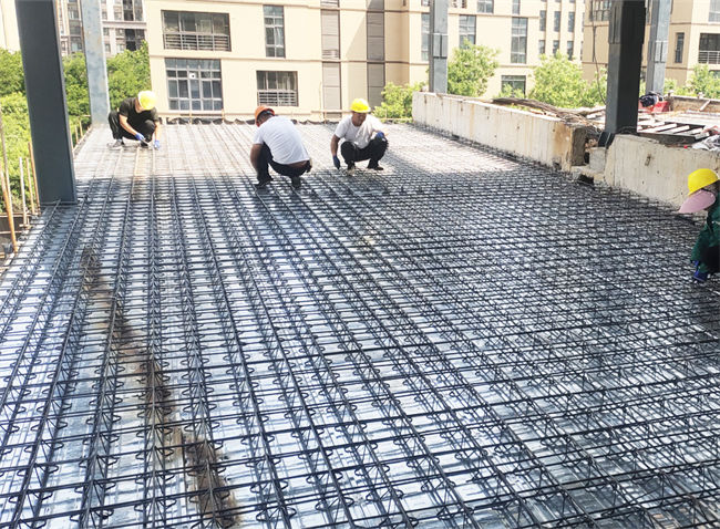 钢结构桁架板钢筋绑扎