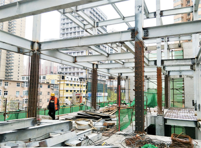 钢结构施工现场