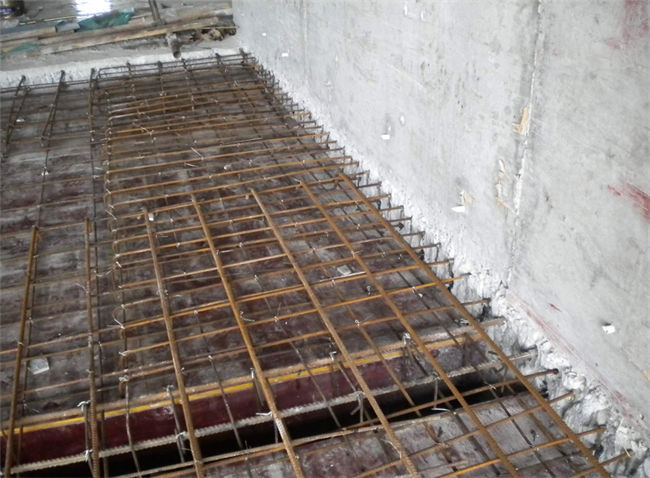 新增现浇板植筋