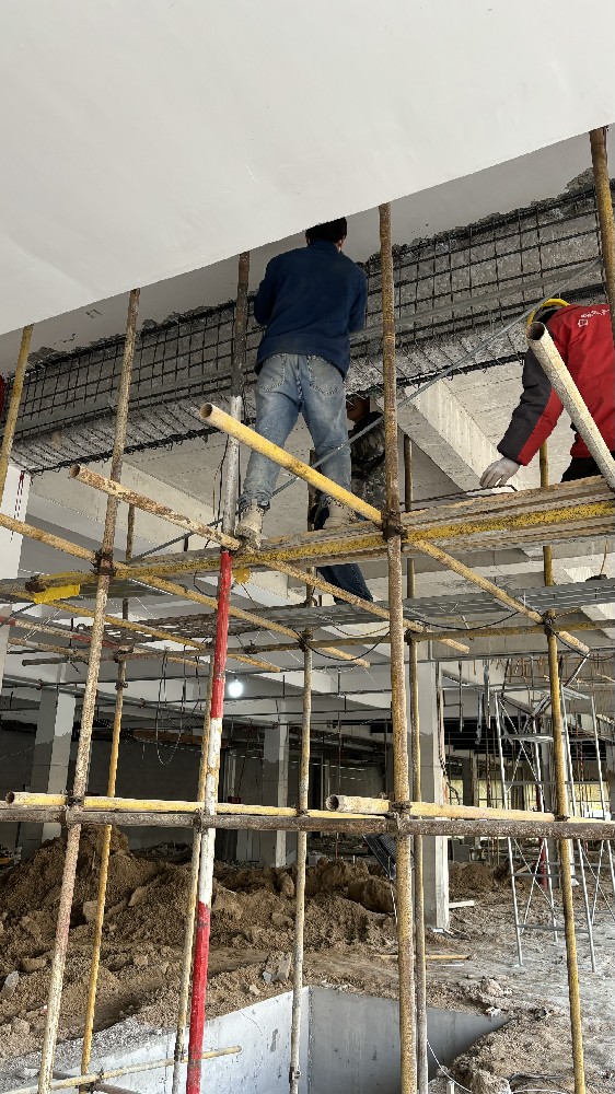 梁加大截面加固