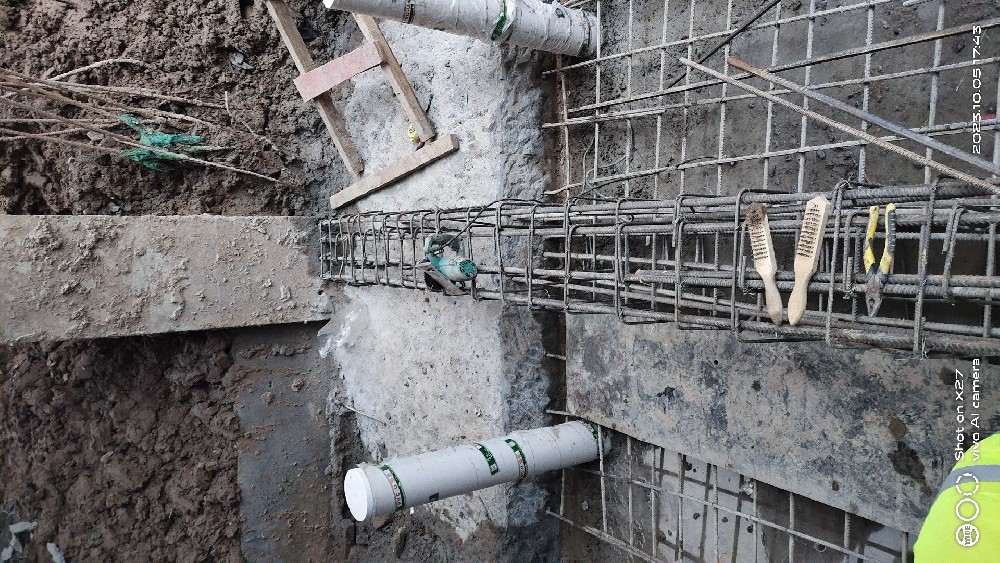 基础植筋加大截面加固